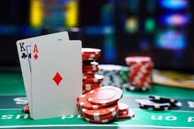 Antarmuka aplikasi mobile cancertoto menampilkan permainan kasino langsung dan menu sportsbook